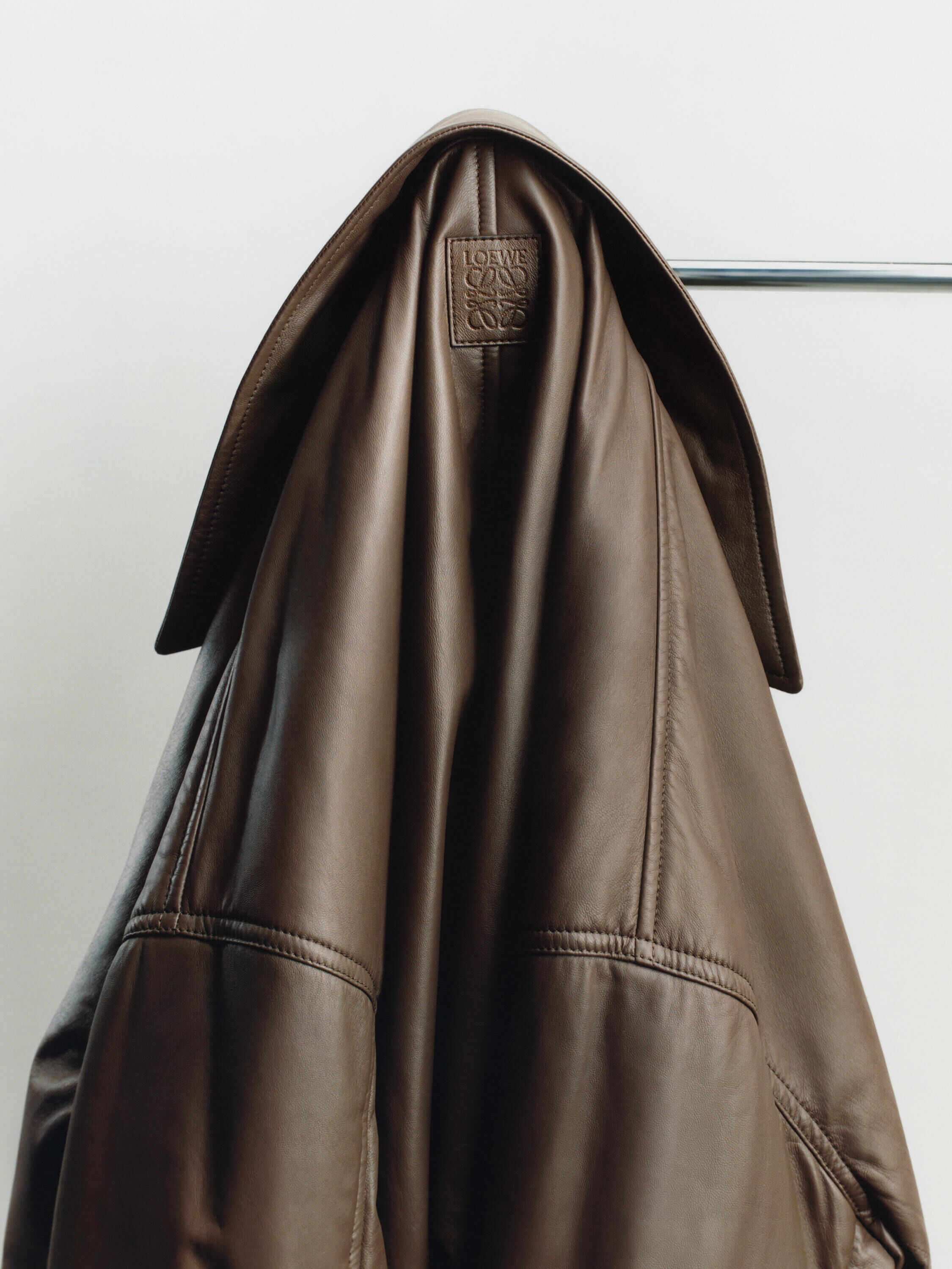 女性用高級レザー既製ジャケット - LOEWE - LOEWE